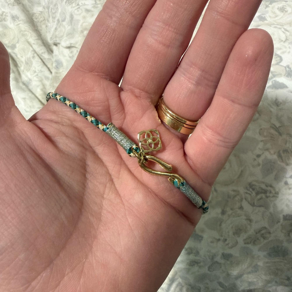 Kendra Scott Insley Turquoise Beaded Necklace Set - Picture 3 of 6